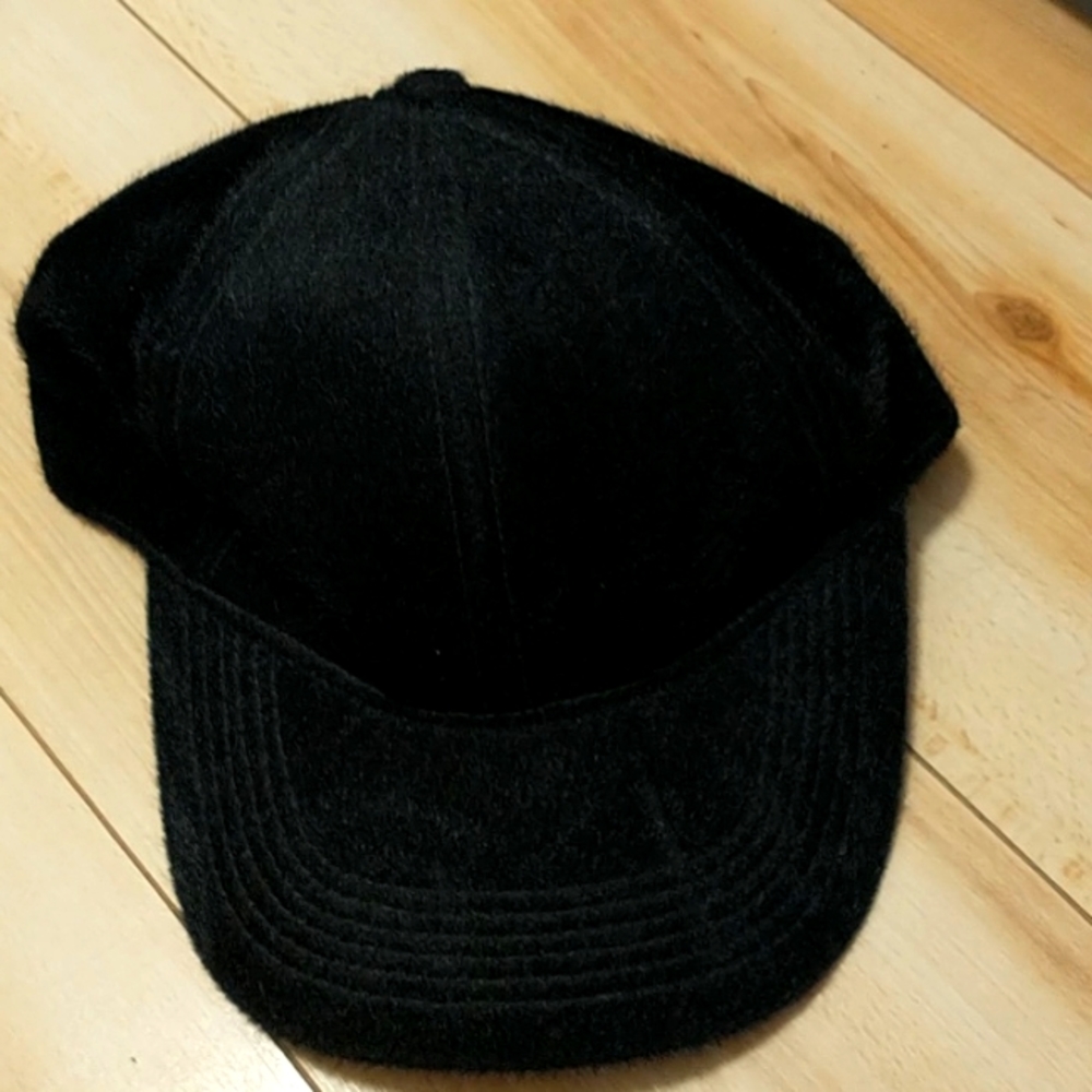 Furious Fur hat - Picture 3 of 5